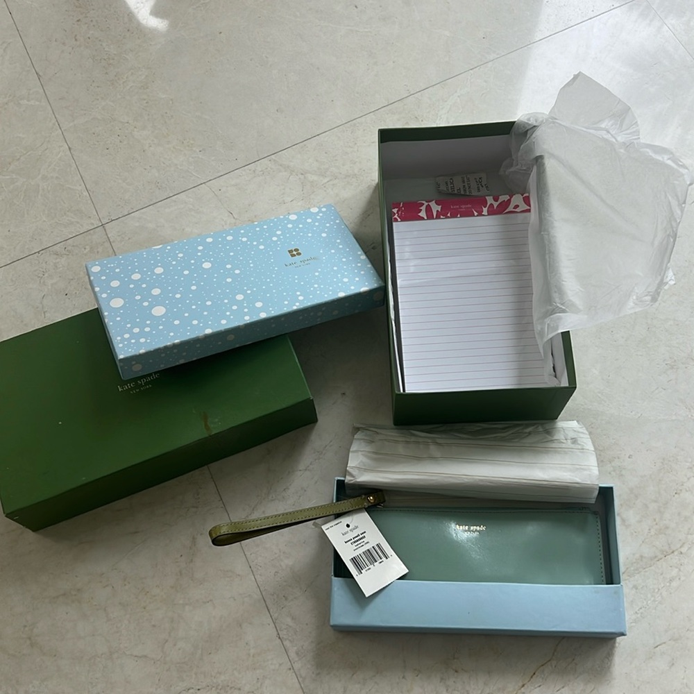 COPY - Kate Spade Becca Pencil Case New in Box